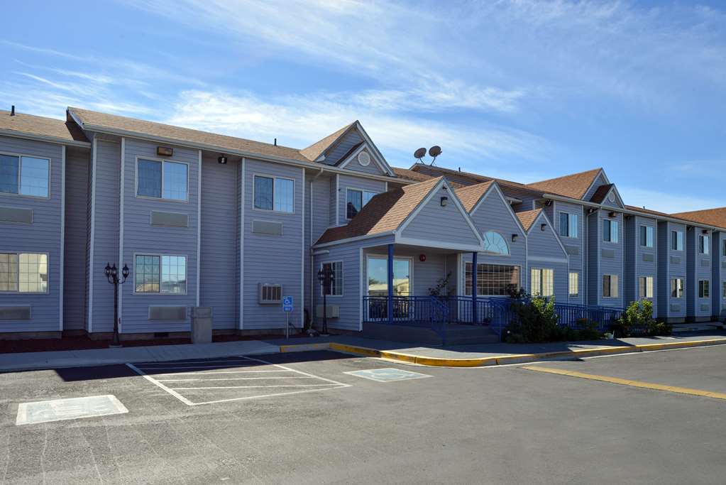 Quality Inn & Suites Near Nas Fallon Exterior foto